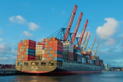 Shipping boat with containers