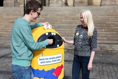  Retail giants back campaign to reduce Leeds litter